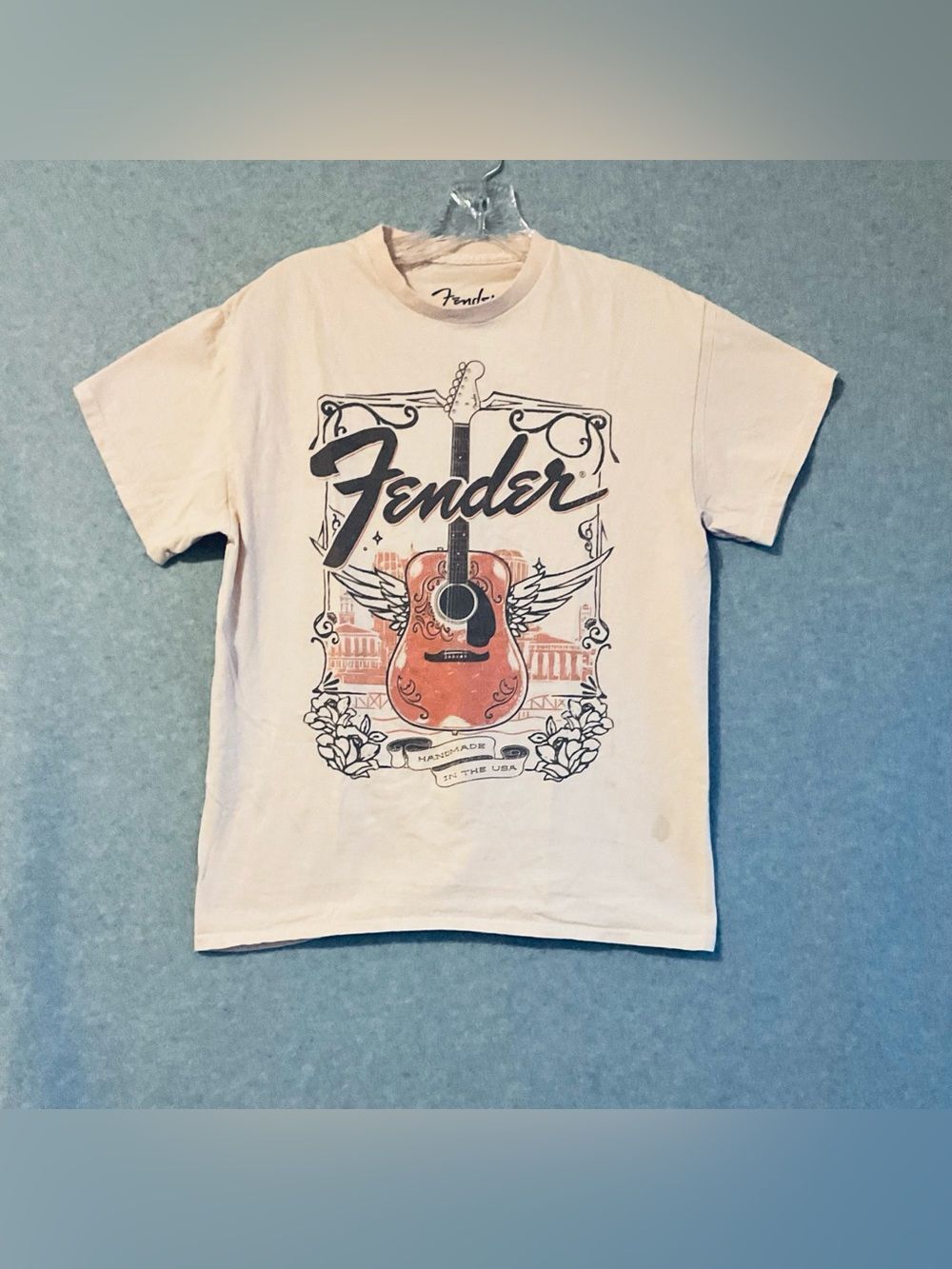 Vintage Fender Boy Guitar Grafic very ligh Pastel PinkT shirt short sleeves Sz M